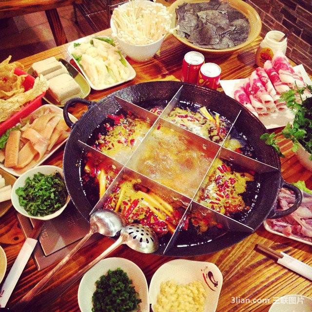 重庆九宫格火锅美食图片