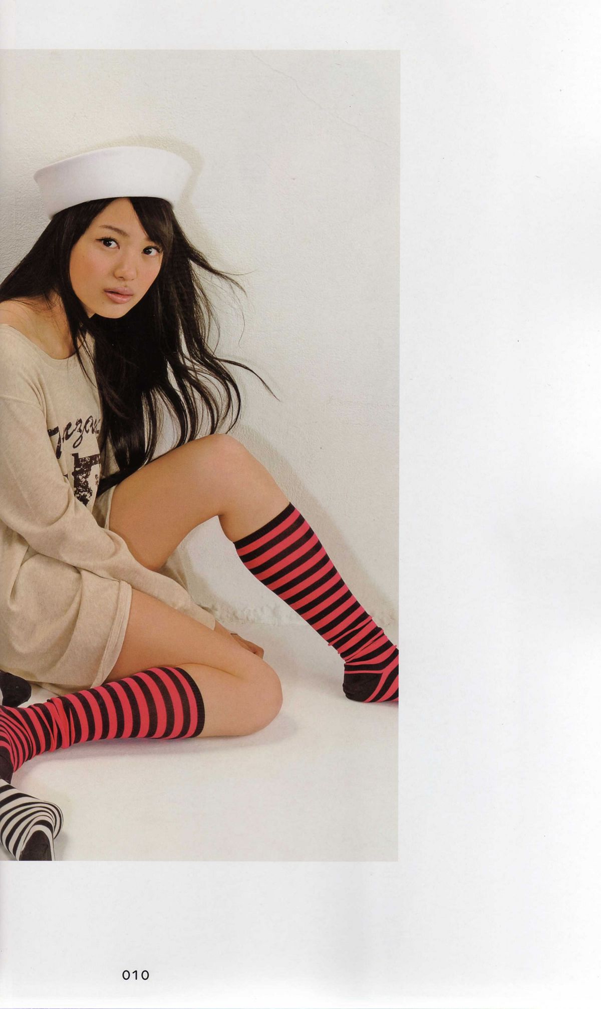 [Photo book] AKB48 FASHION BOOK [77P]