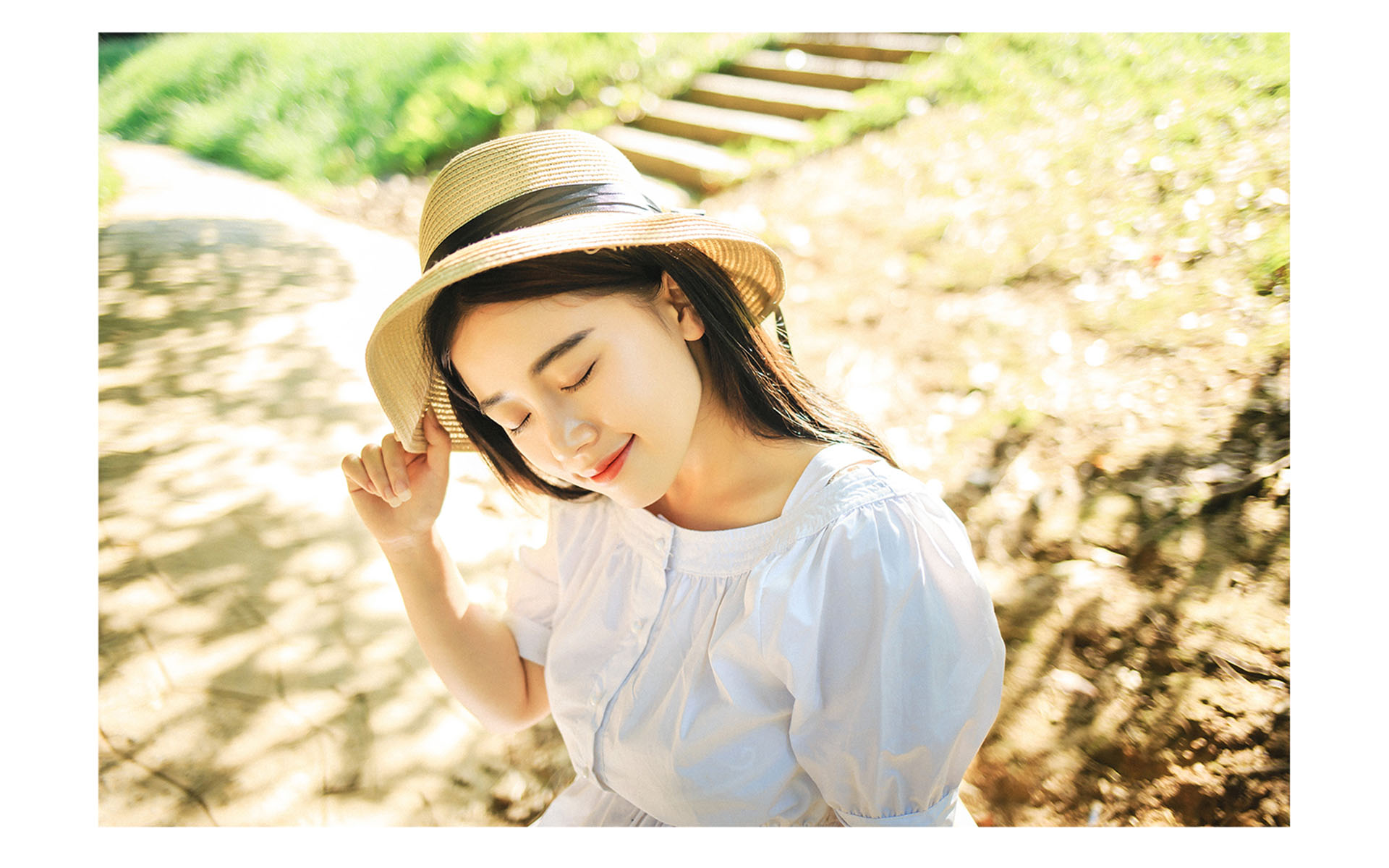 长发美女小清新唯美户外写真图片