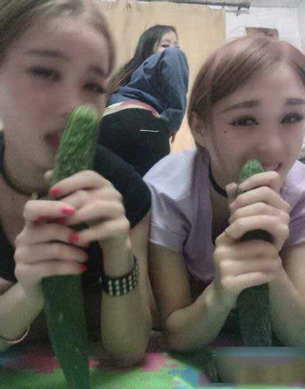 美女内涵图：口味独特的美女