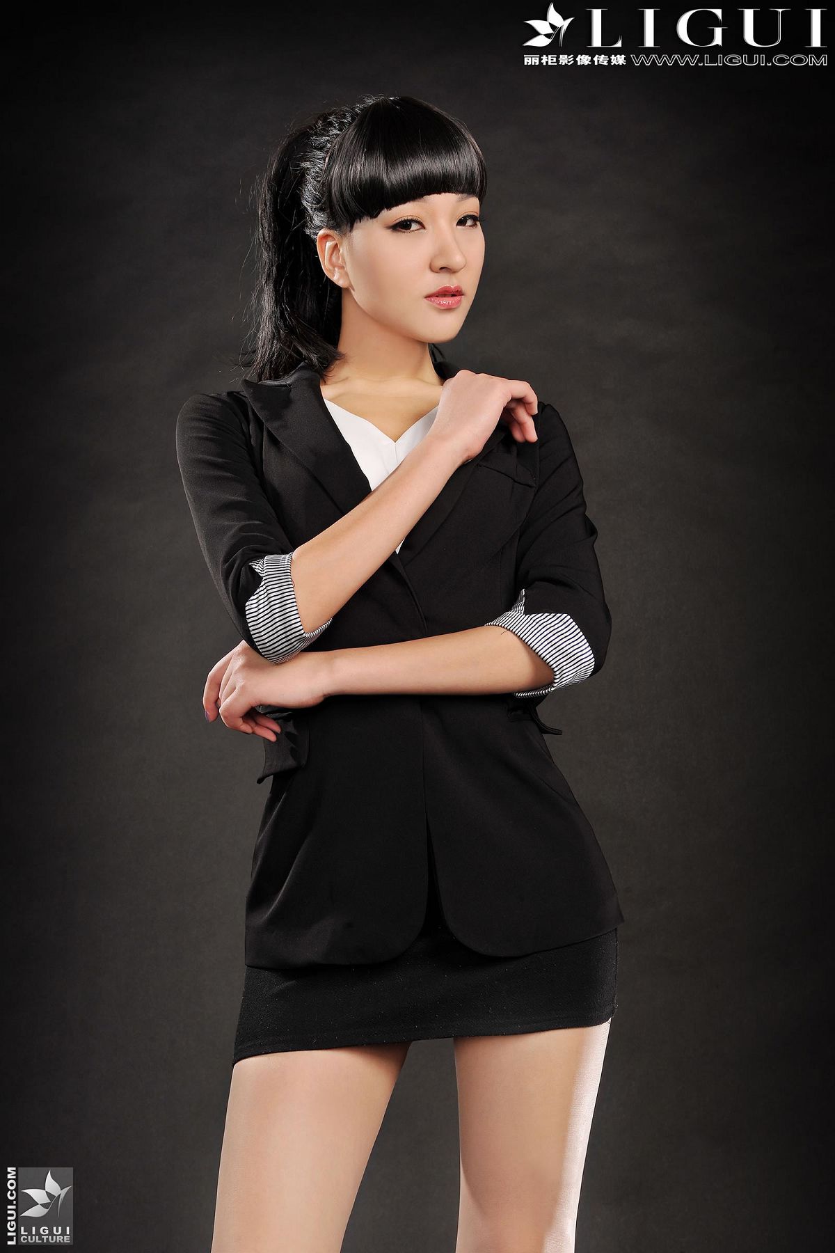 [Ligui] 丽柜 2013.09.23 Model Amily [35P]