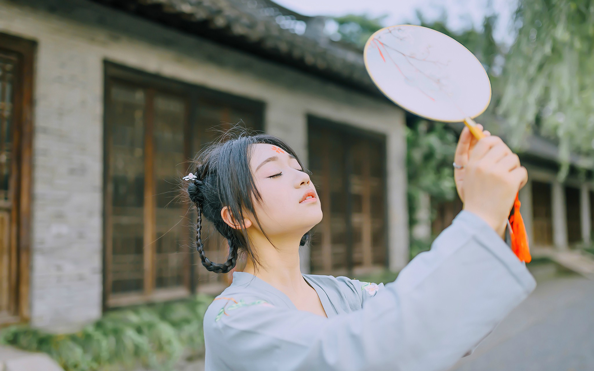 古典美女汉服装高清桌面壁纸图片合辑