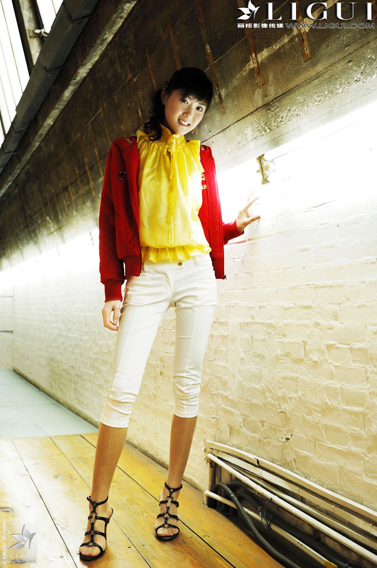 [Ligui] 丽柜 2013.08.22 Model 婷婷 [48P]