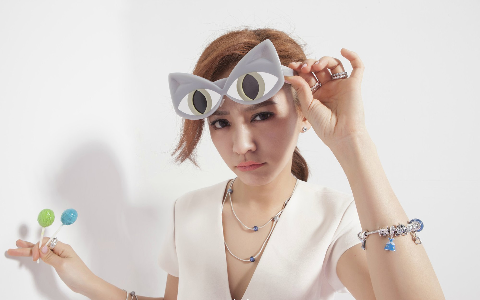 美女明星陈意涵图片壁纸高清