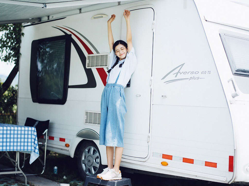 文艺小清新美女夏日写真电脑壁纸图片