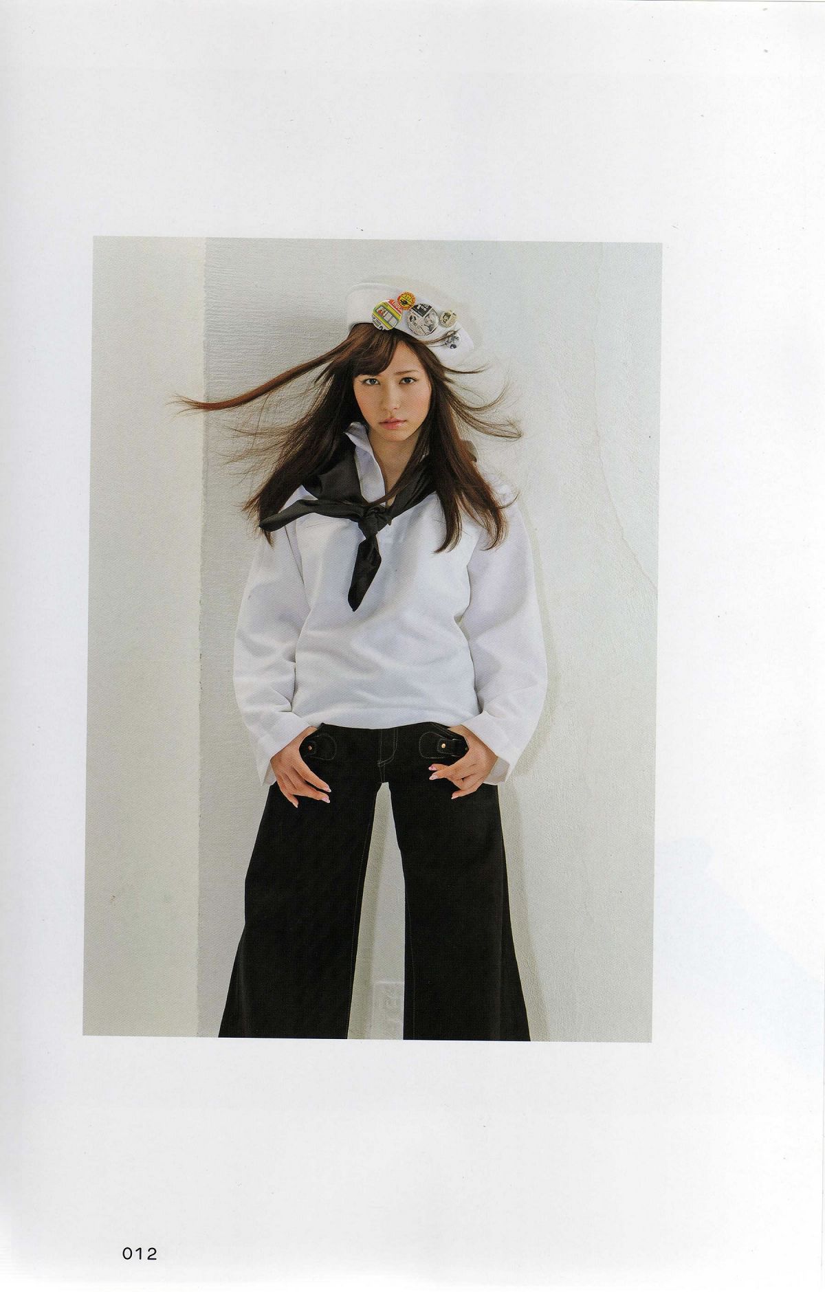 [Photo book] AKB48 FASHION BOOK [77P]