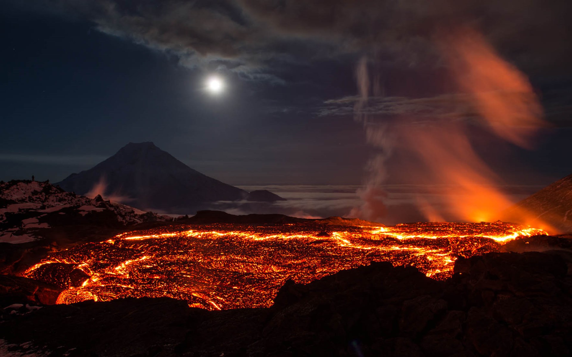 日本火山喷发精选高清图集