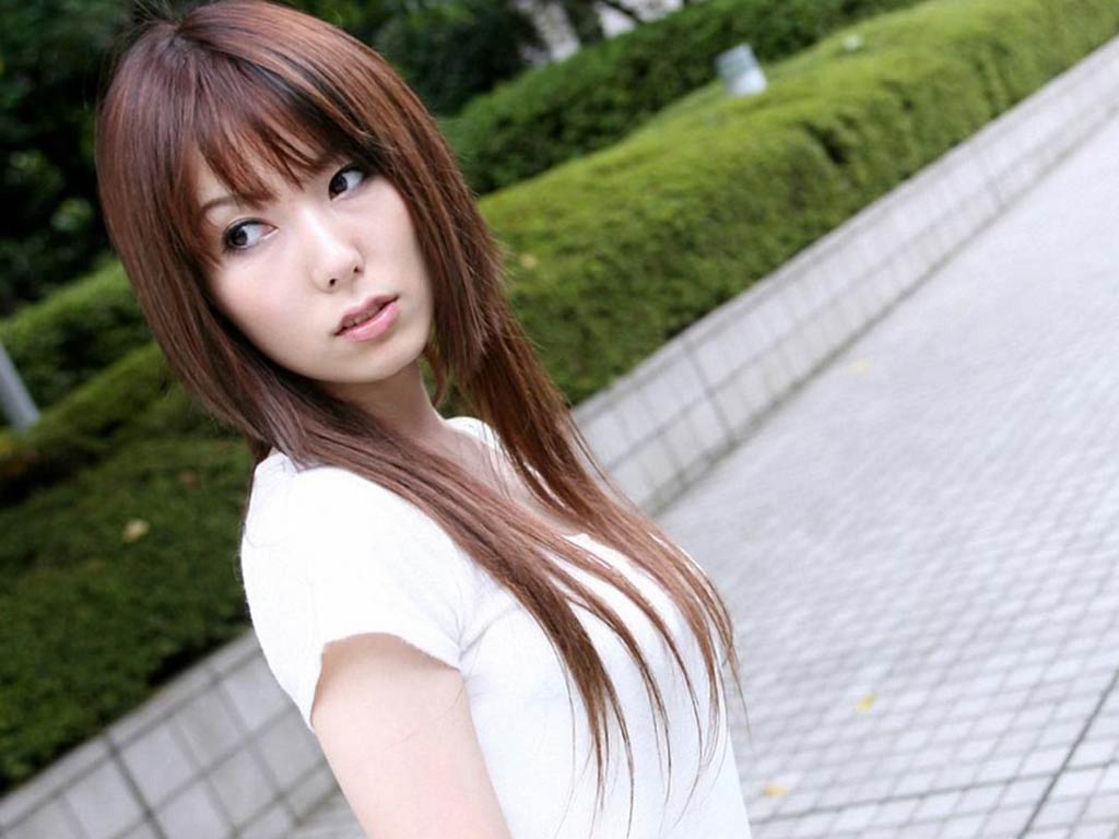 日本美女波多野结衣电脑宽屏壁纸