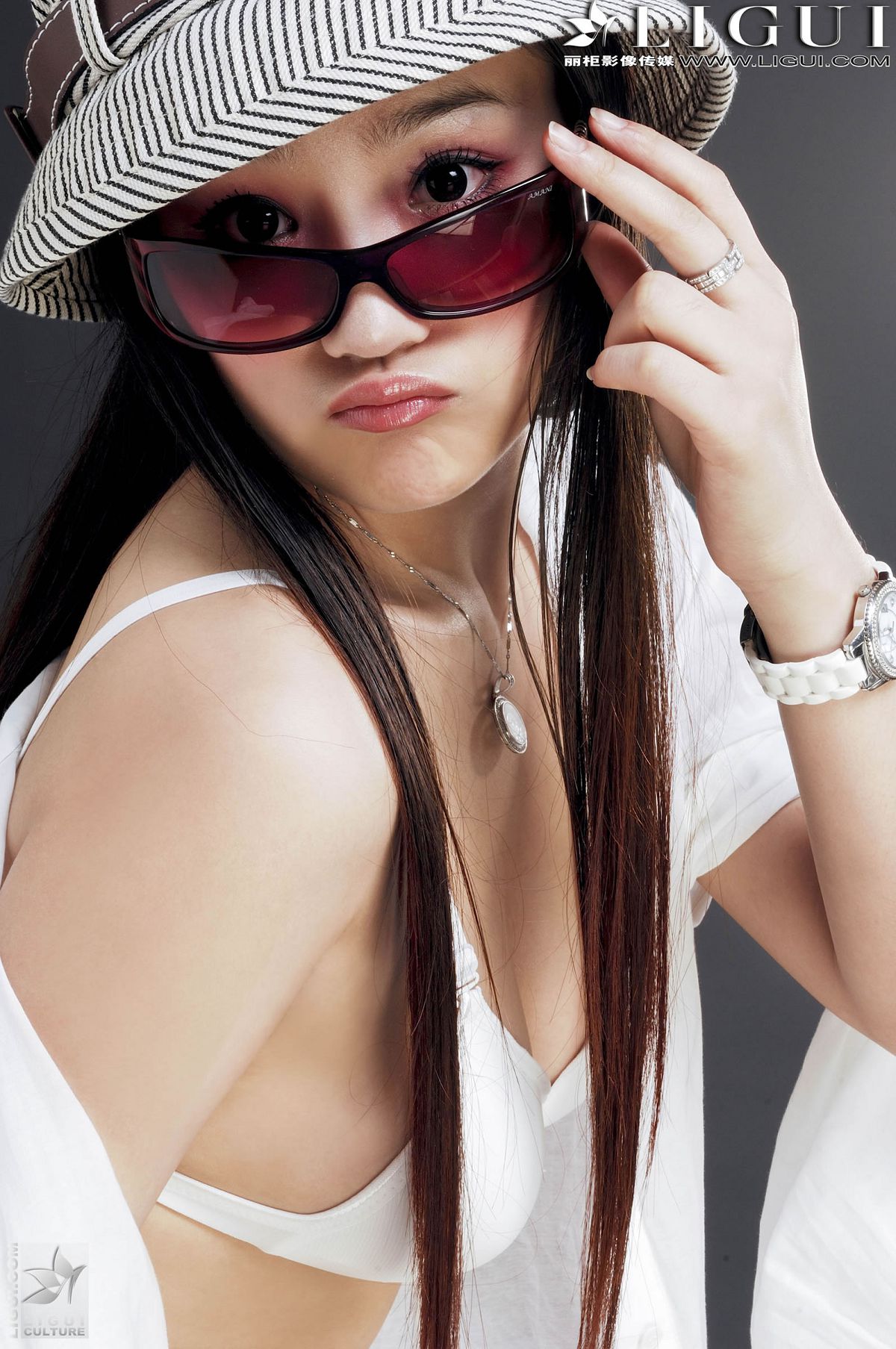 [Ligui] 丽柜 2013.07.24 Model 张静研 [28P]