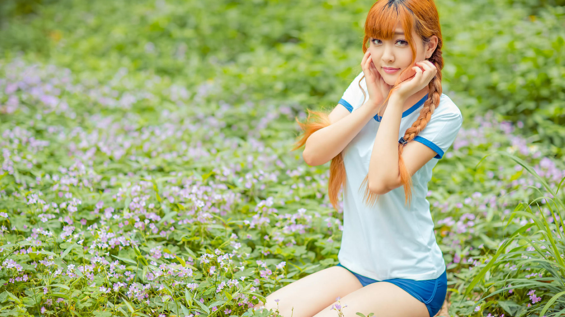 小清新少女高清户外摄影桌面壁纸图片