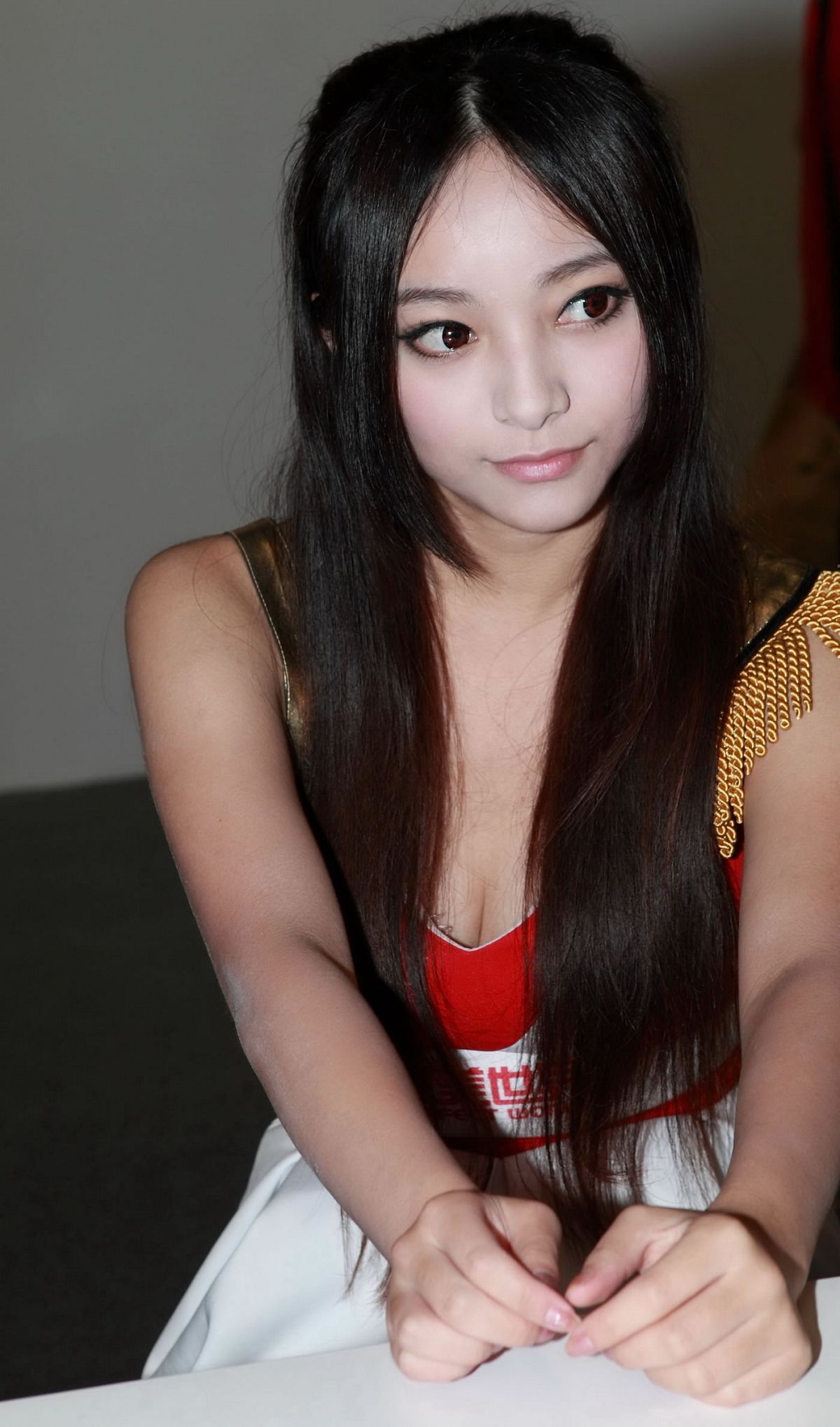 2012 上海国际动漫展—完美世界 Showgirl