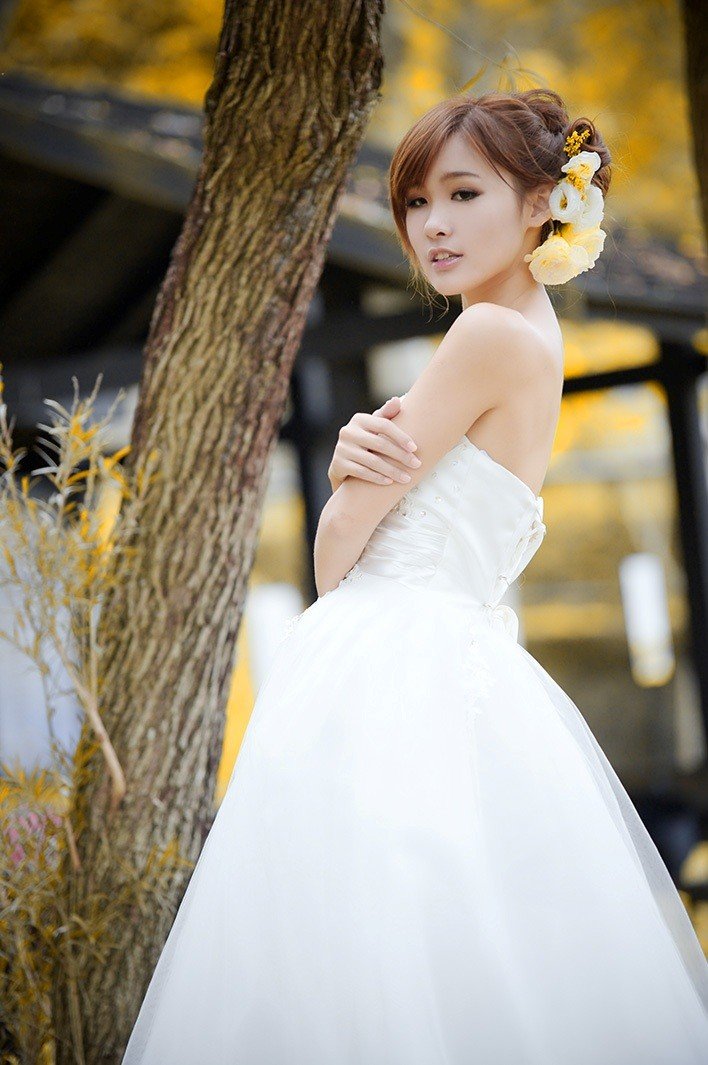 清纯美眉Vika白色婚纱迷人唯美写真