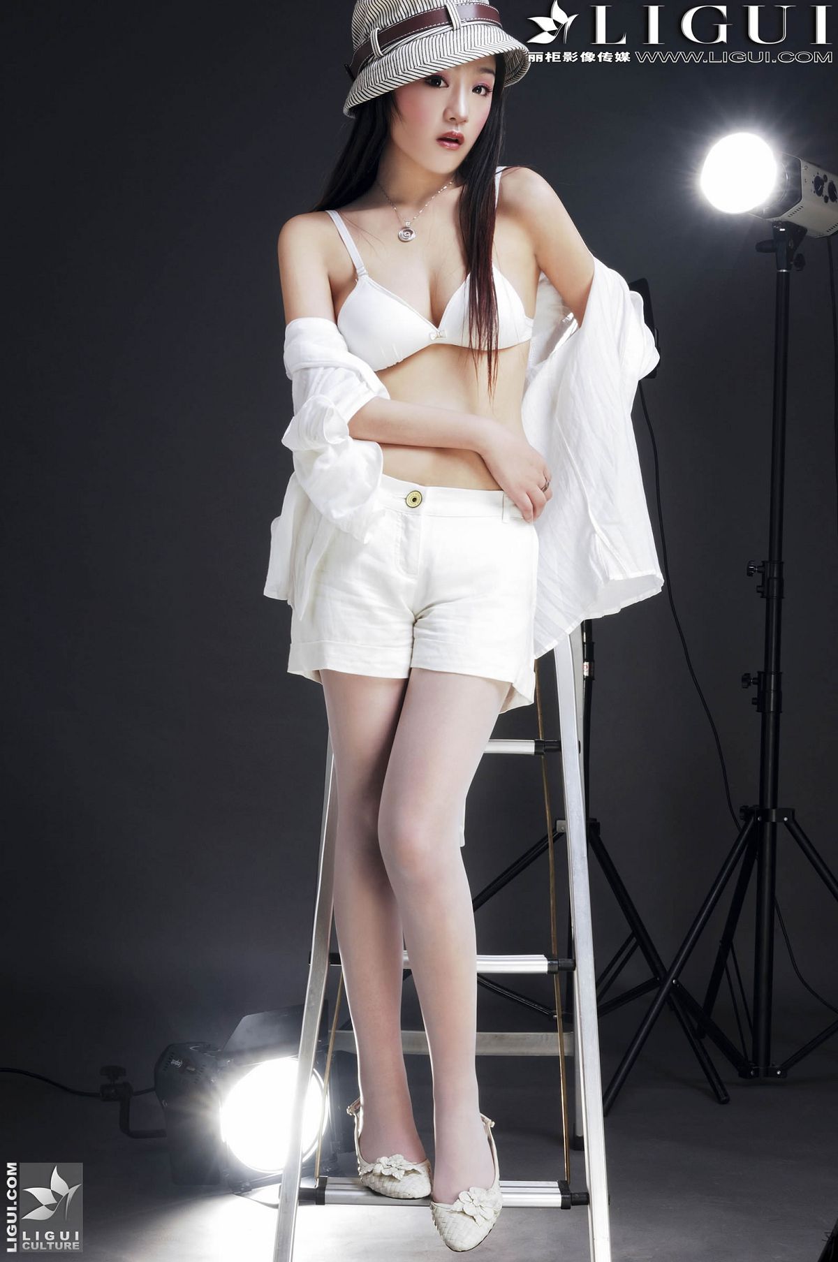[Ligui] 丽柜 2013.07.24 Model 张静研 [28P]