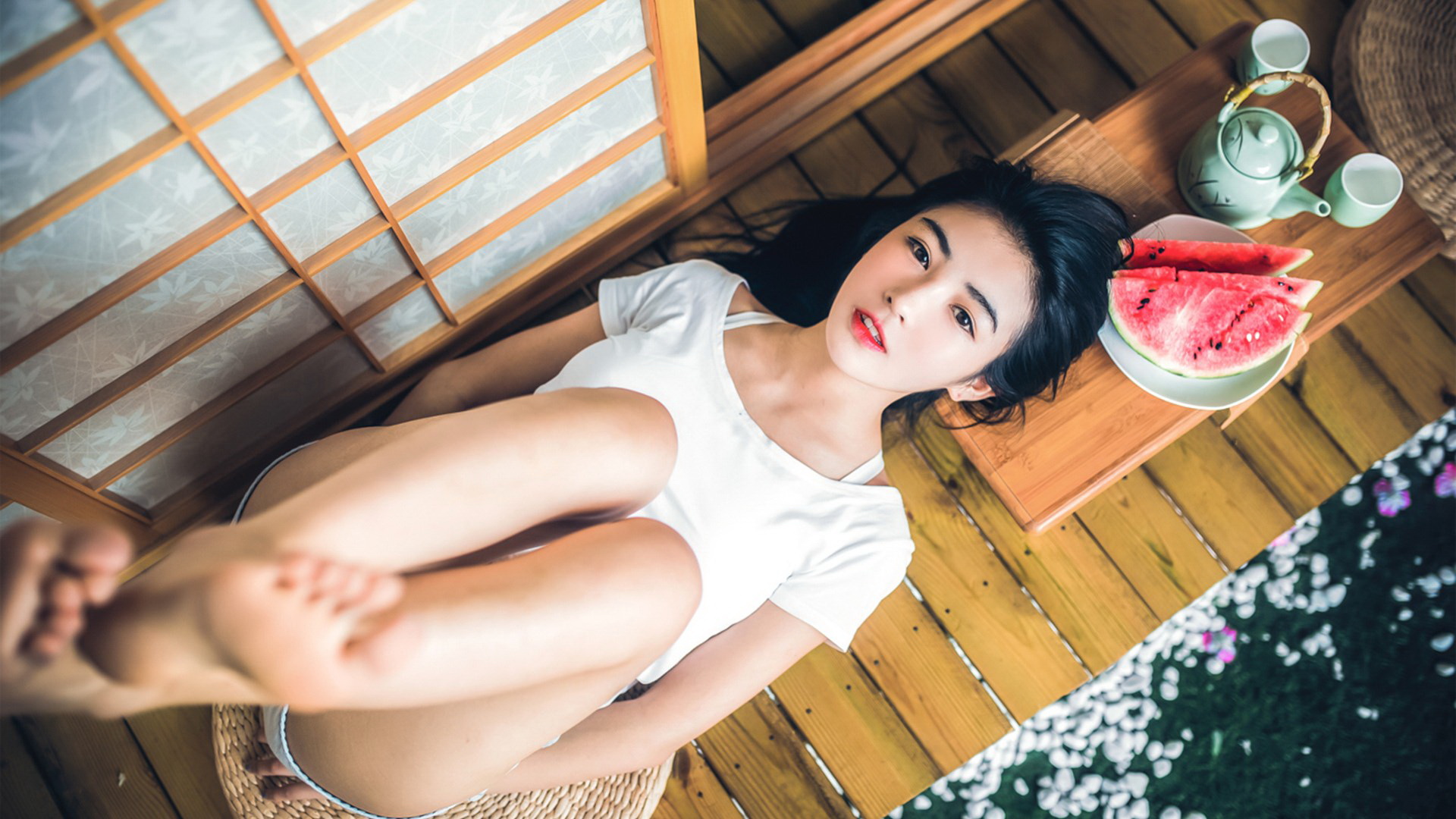 小清新养眼的美女高清壁纸图片大全