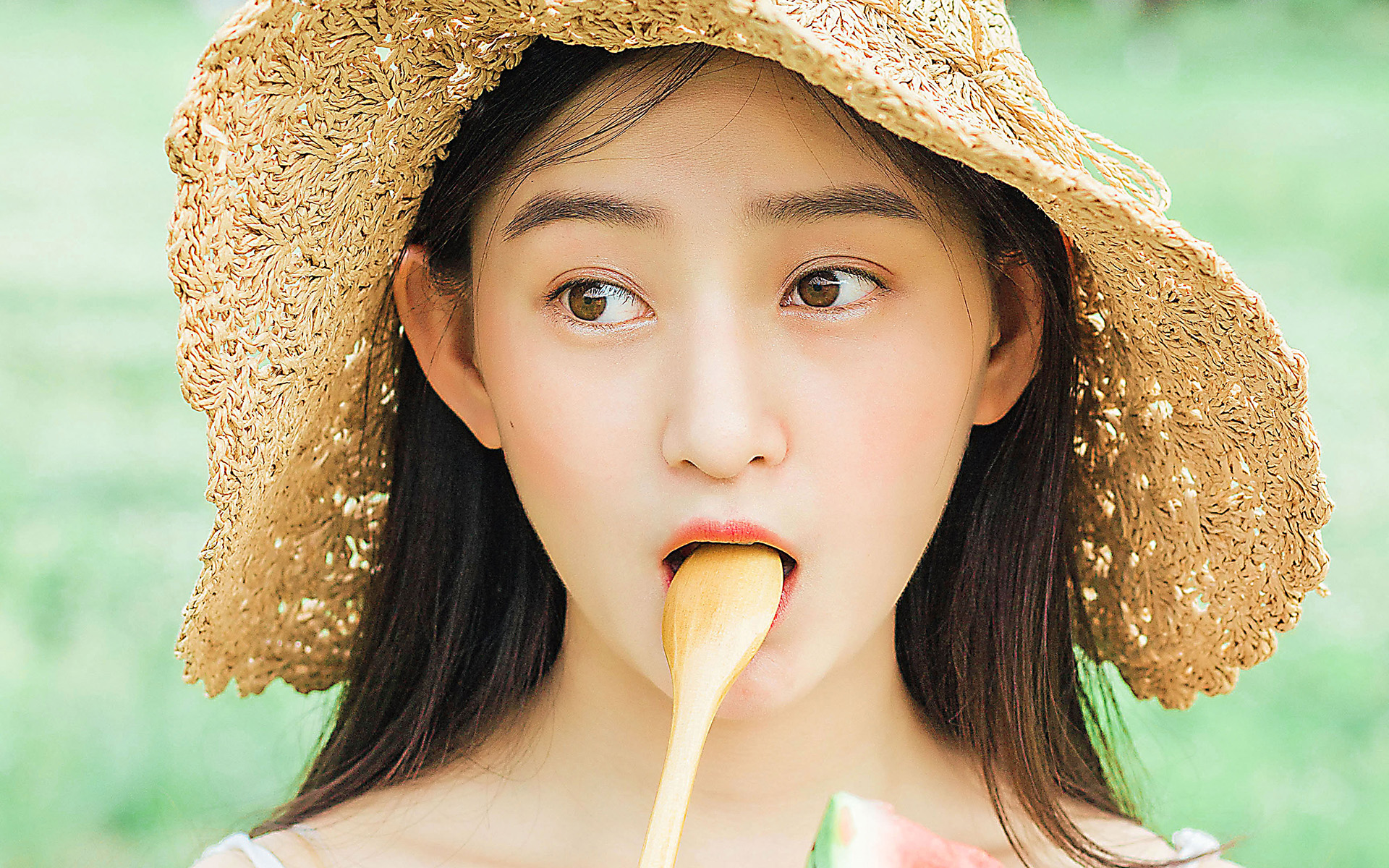 小清新少女夏日感写真图片