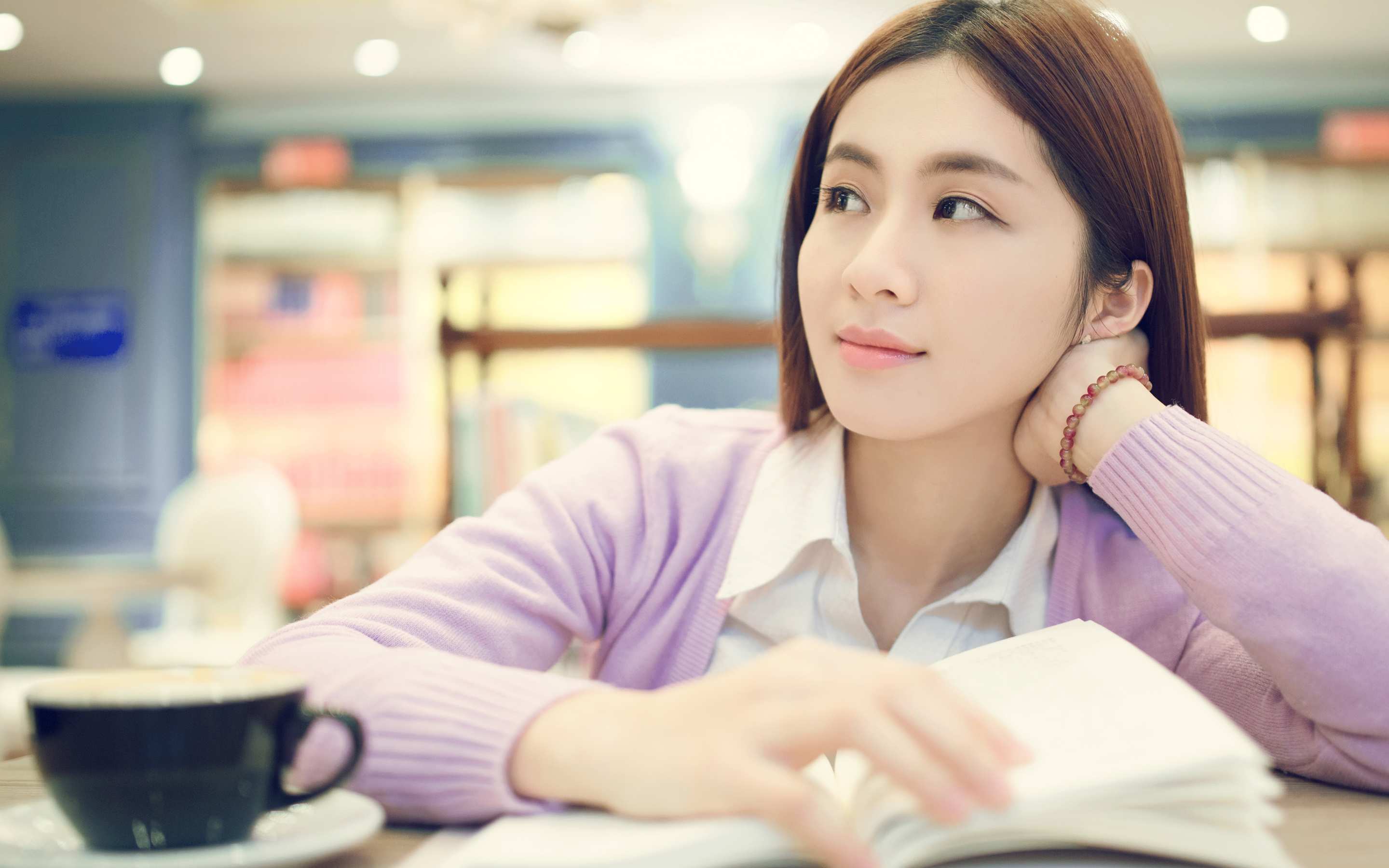 咖啡馆文艺小清新美女电脑壁纸图片