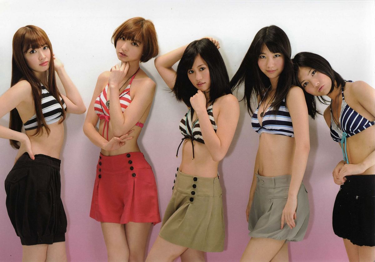 [Photo book] AKB48 FASHION BOOK [77P]