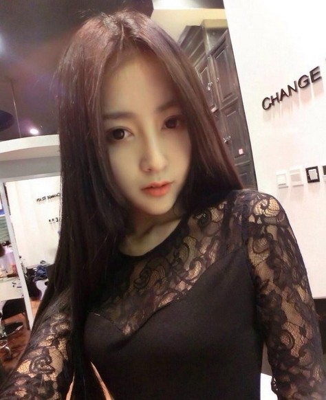 时尚女生长发直发发型图片大全