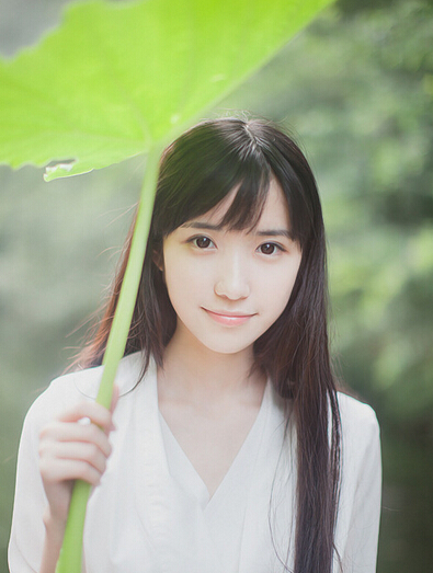 女生清新长直发发型图片精选