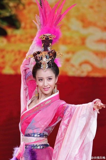 佟丽娅马苏秦岚王丽坤“春晚四美”古装发型图