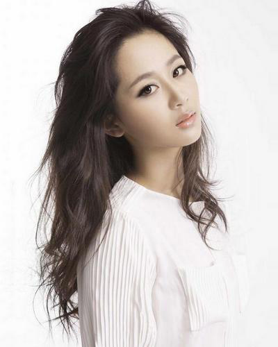 杨紫最新发型小女人味十足高清图片