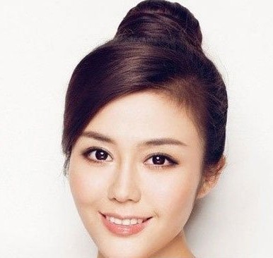 直发怎么扎丸子头好看教程图解