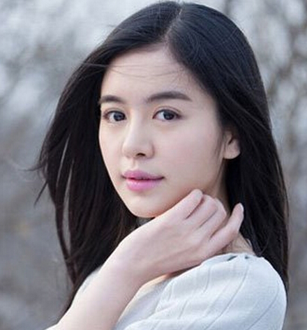 女生清新简约长直发发型图片精选