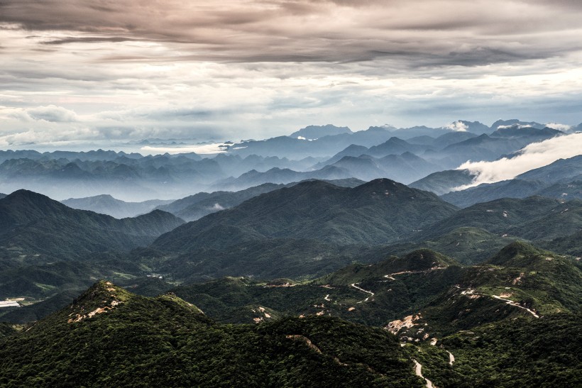 高山上美丽的云海图片