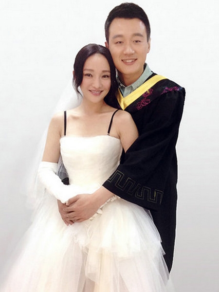 《我的早更女友》周迅佟大为婚纱照发型曝光