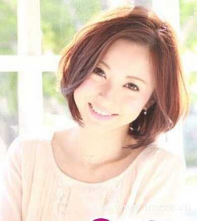 女士波波头卷发发型图片大全