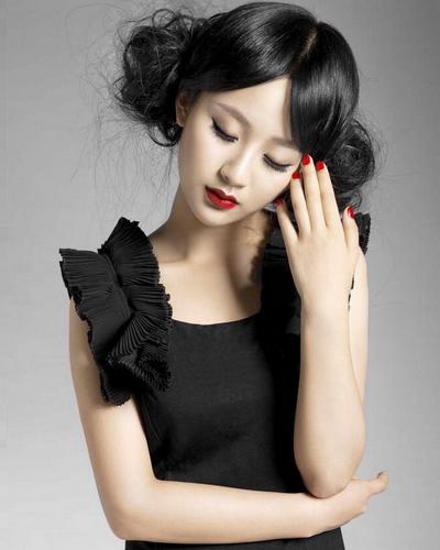 杨紫最新发型小女人味十足高清图片