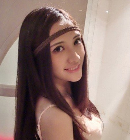 最新女生长直发发型图片精选