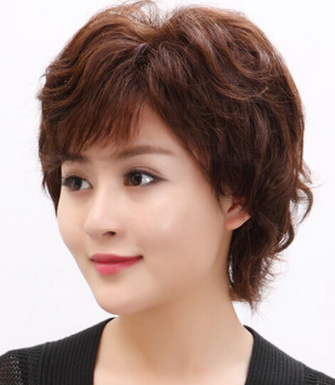 女人短发烫发发型图片优雅减龄