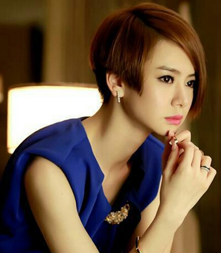 中韩女明星短发清爽图片大PK