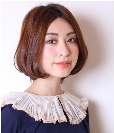女生棕色短发图片正流行