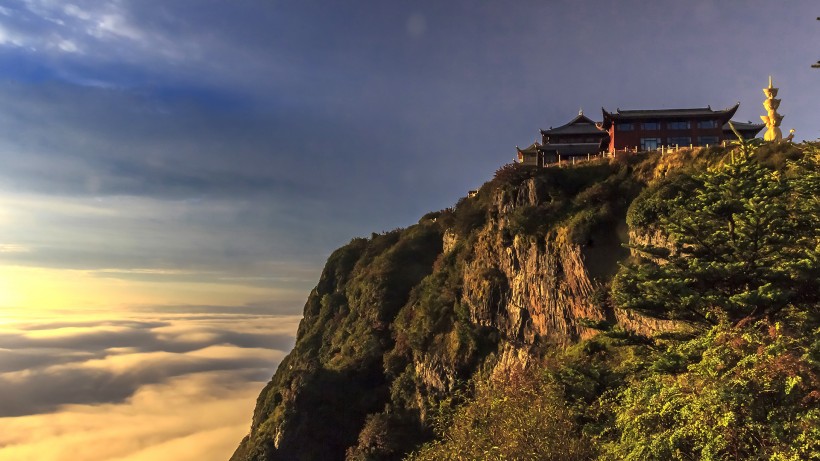山顶的云海图片唯美图集
