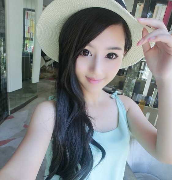 女生大波浪卷发型图片大全