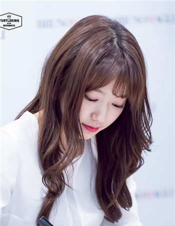 盘点女星扮嫩发型设计图片大全