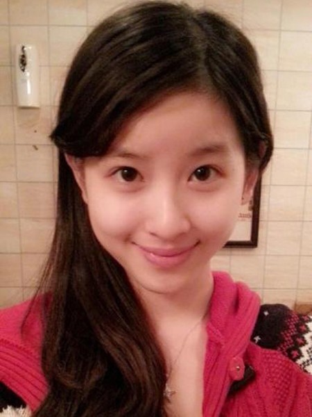 盘点女星昔日黑长直清纯发型图片