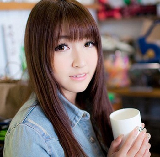 女生甜美长直发刘海发型图片合辑