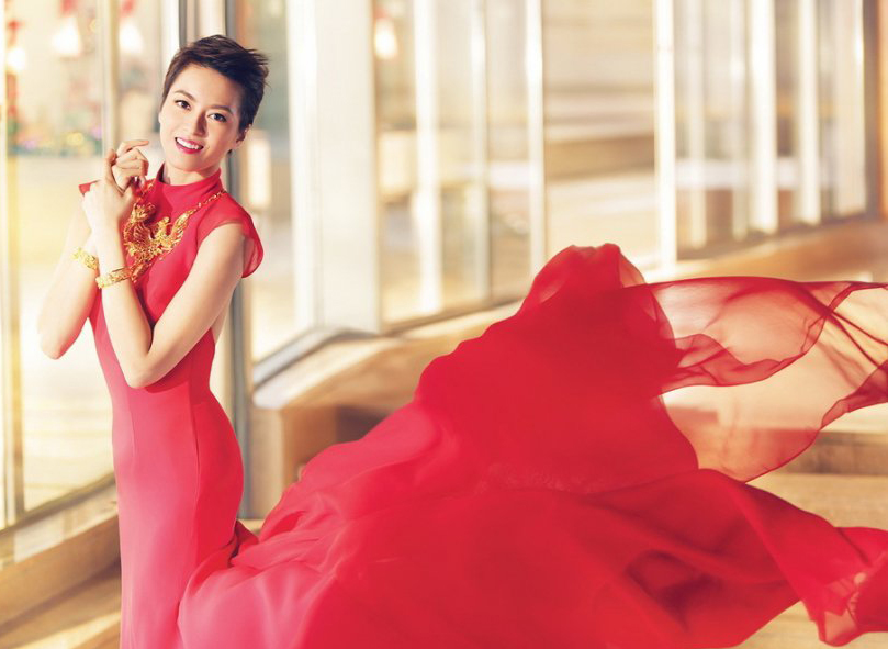 梁咏琪飞机头发型婚纱照曝光美到爆