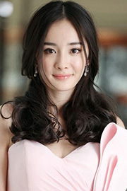 杨幂发型图片 时尚中长发梨花烫发型